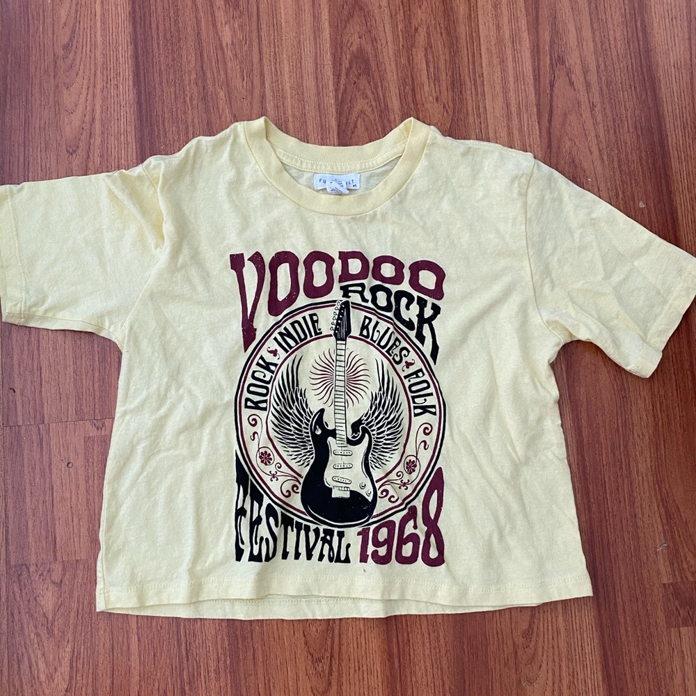 *SALE* Full Tilt Rock Crop Top Size XS